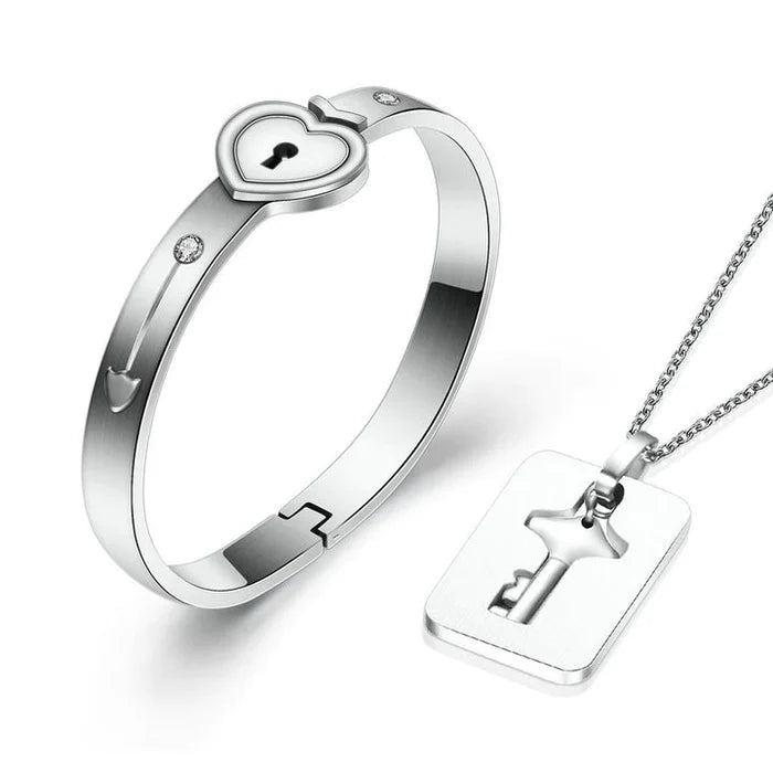 PULSERA CERRADURA DE CORAZÓN Y COLLAR LLAVE PARA PAREJAS