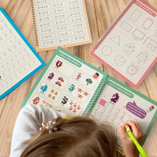 SET DE CUADERNOS MÁGICOS + LAPICERO MÁGICO
